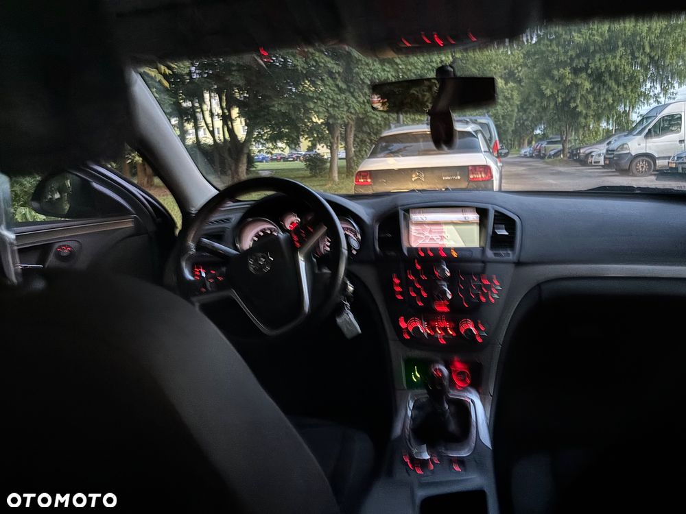 Opel Insignia 1.8 - 4