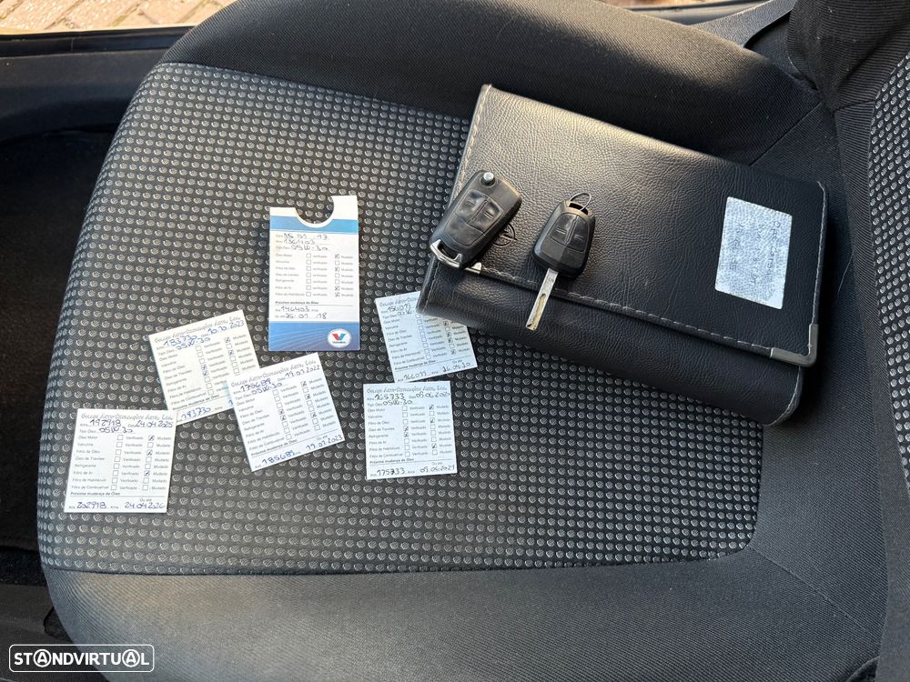 Opel Corsa 1.3 CDTi A/C - 20