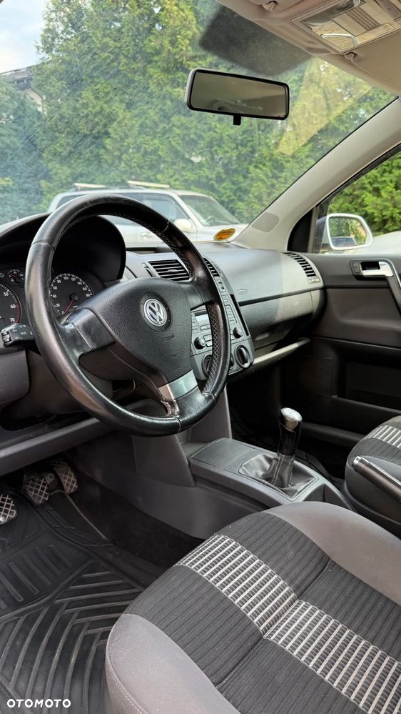 Volkswagen Polo 1.4 16V Sportline - 32
