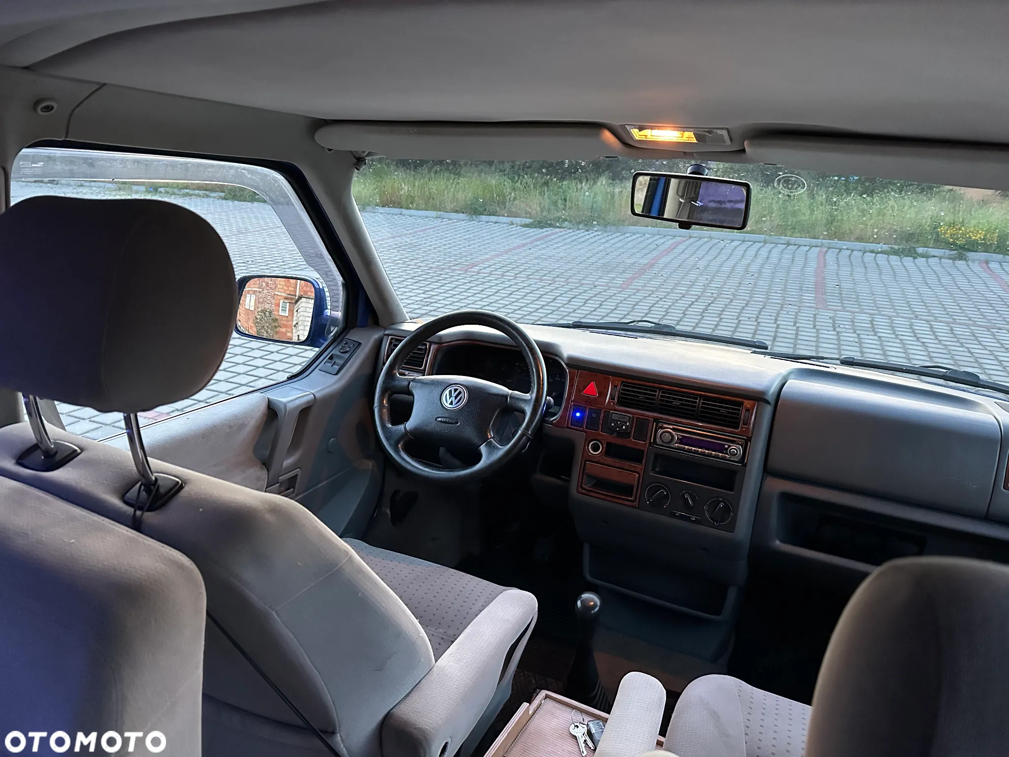 Volkswagen Multivan TDI - 14