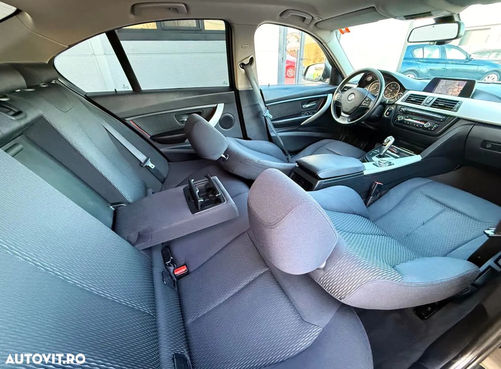 BMW Seria 3 318d Aut. - 19