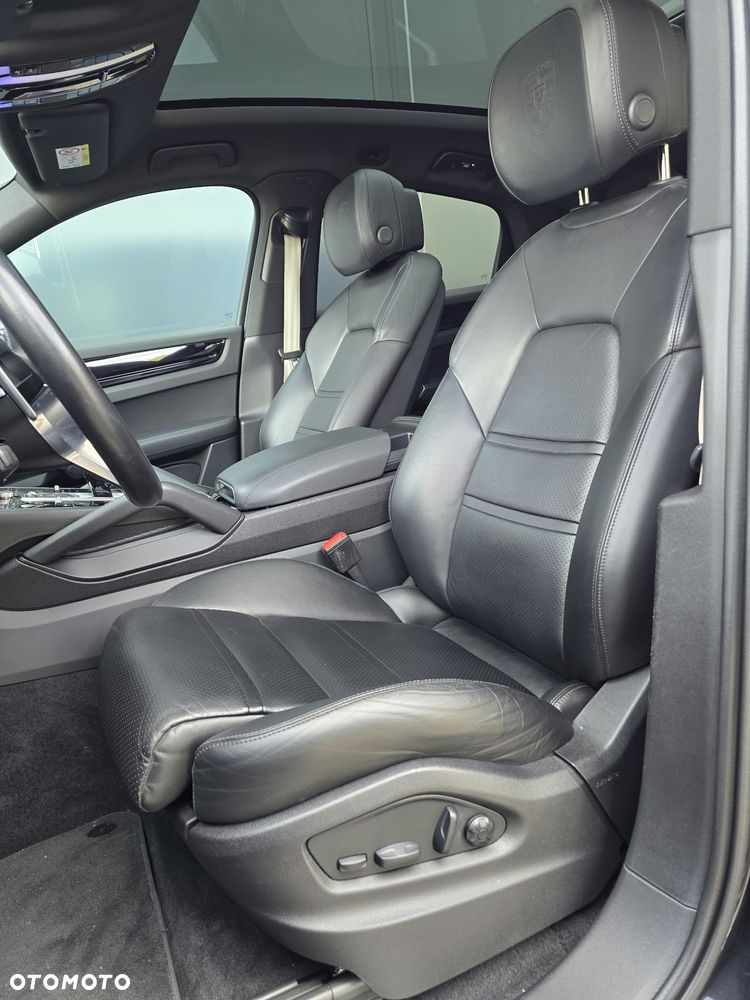 Porsche Cayenne S Tiptronic S Platinum Edition - 31