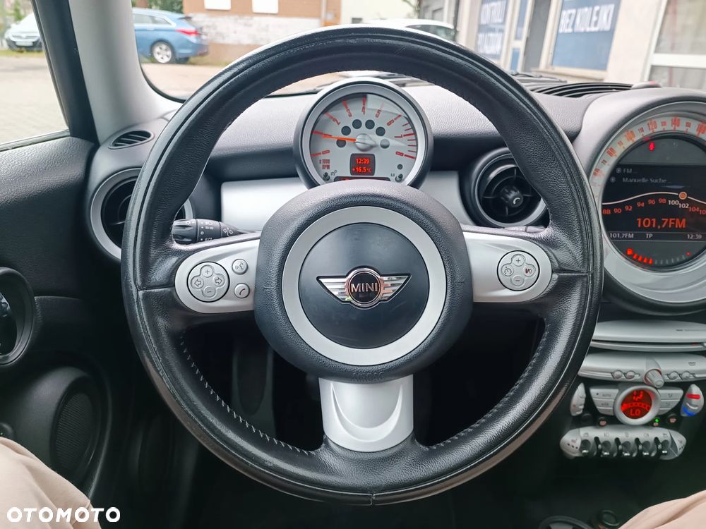 MINI Cooper Standard - 15