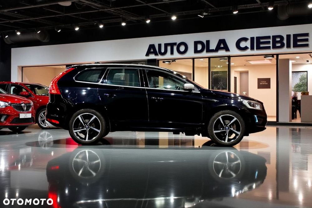 Volvo XC 60 T5 Drive-E R-Design Summum - 32