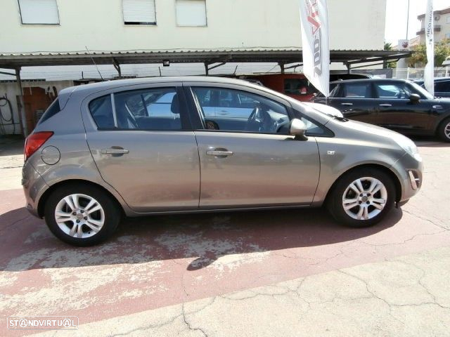 Opel Corsa 1.3 CDTi Enjoy ecoFLEX - 4