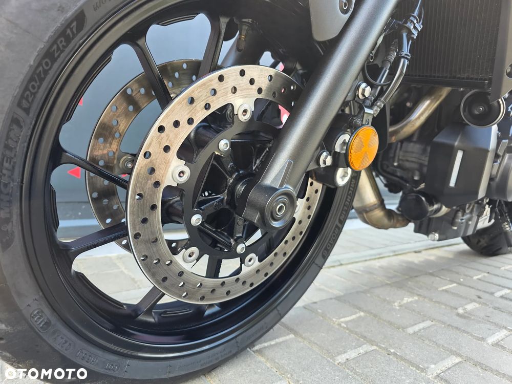 Yamaha MT - 19