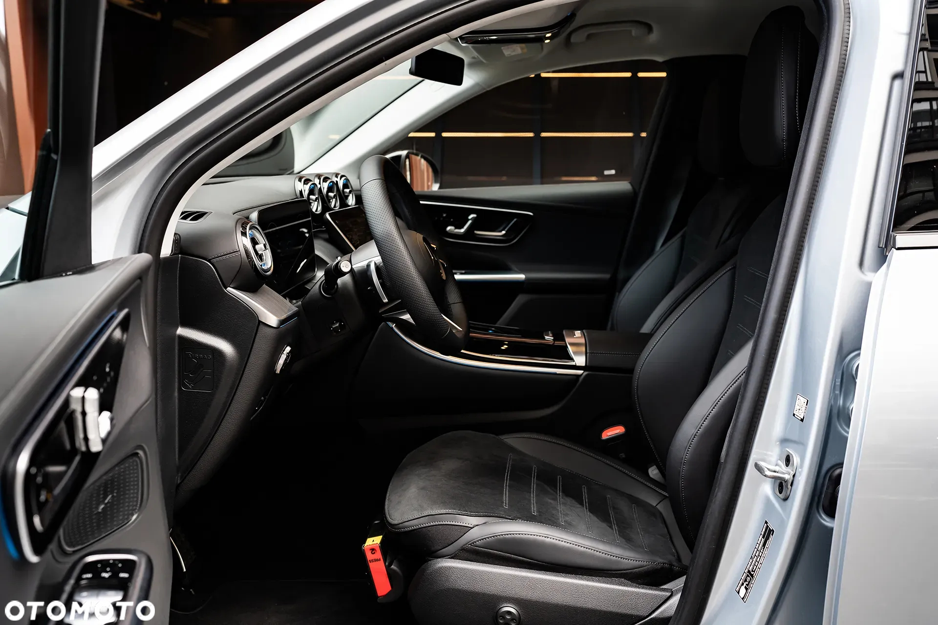 Mercedes-Benz GLC 300 e 4-Matic AMG Line - 14