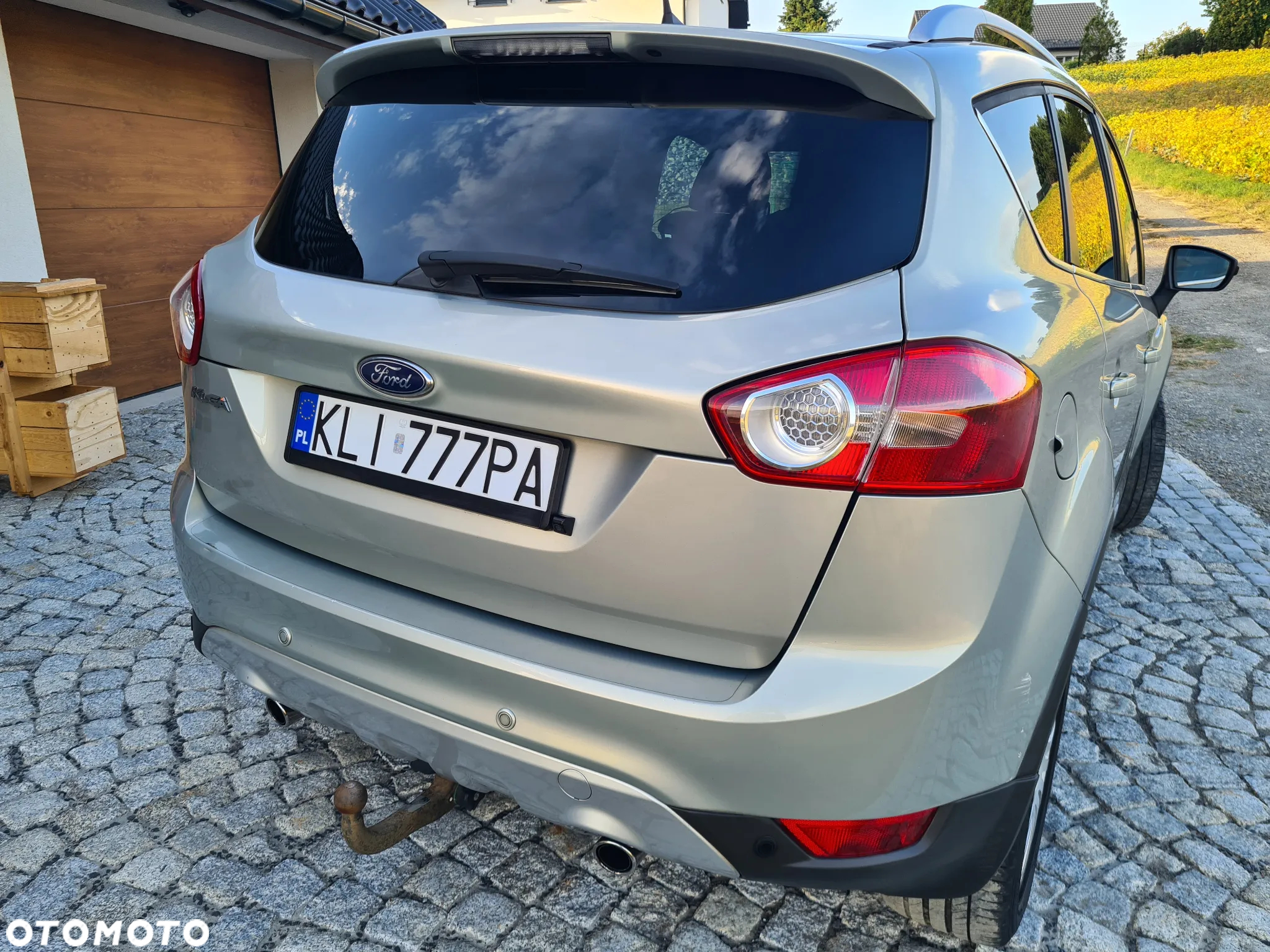 Ford Kuga 2.0 TDCi 4x4 Titanium - 6