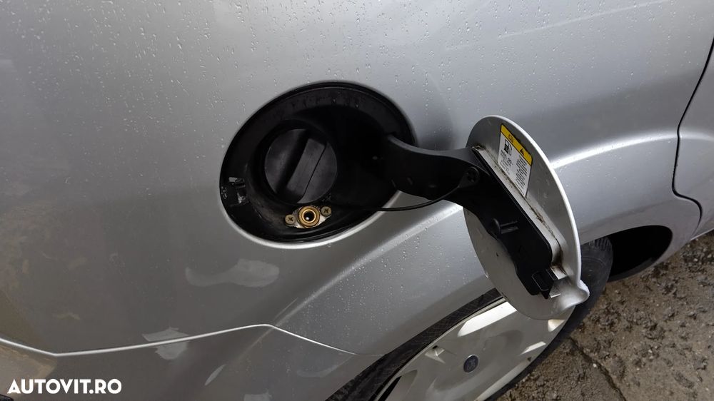 Ford Focus 1.6 16V Titanium - 28