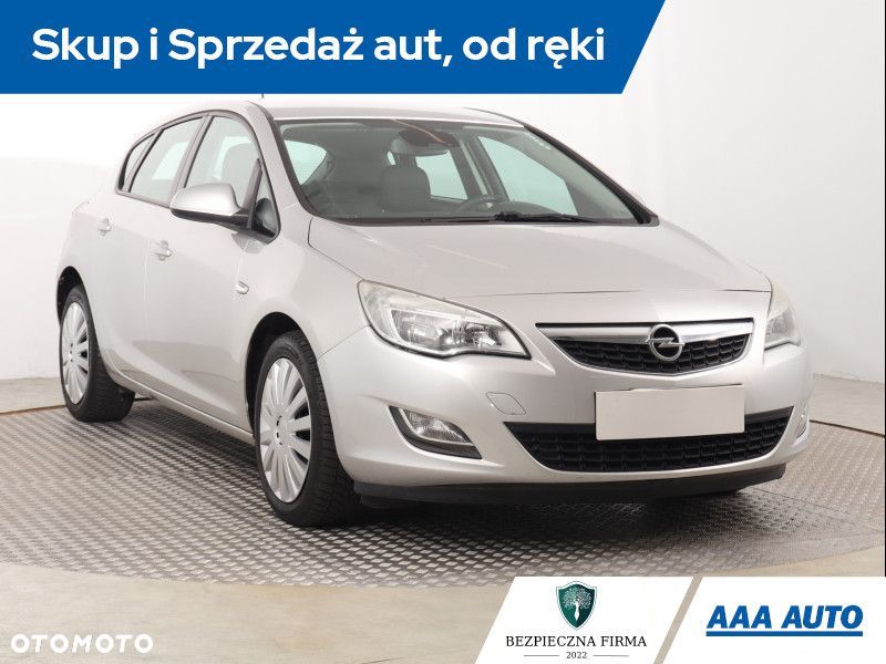Opel Astra - 2