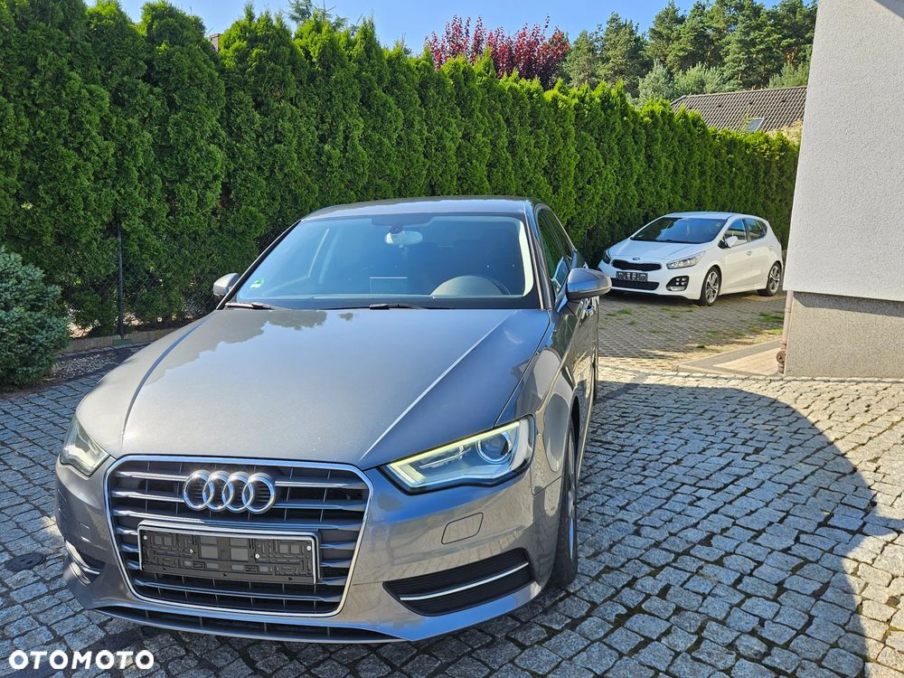 Audi A3 Sportback 1.6 TDI ultra Attraction - 2
