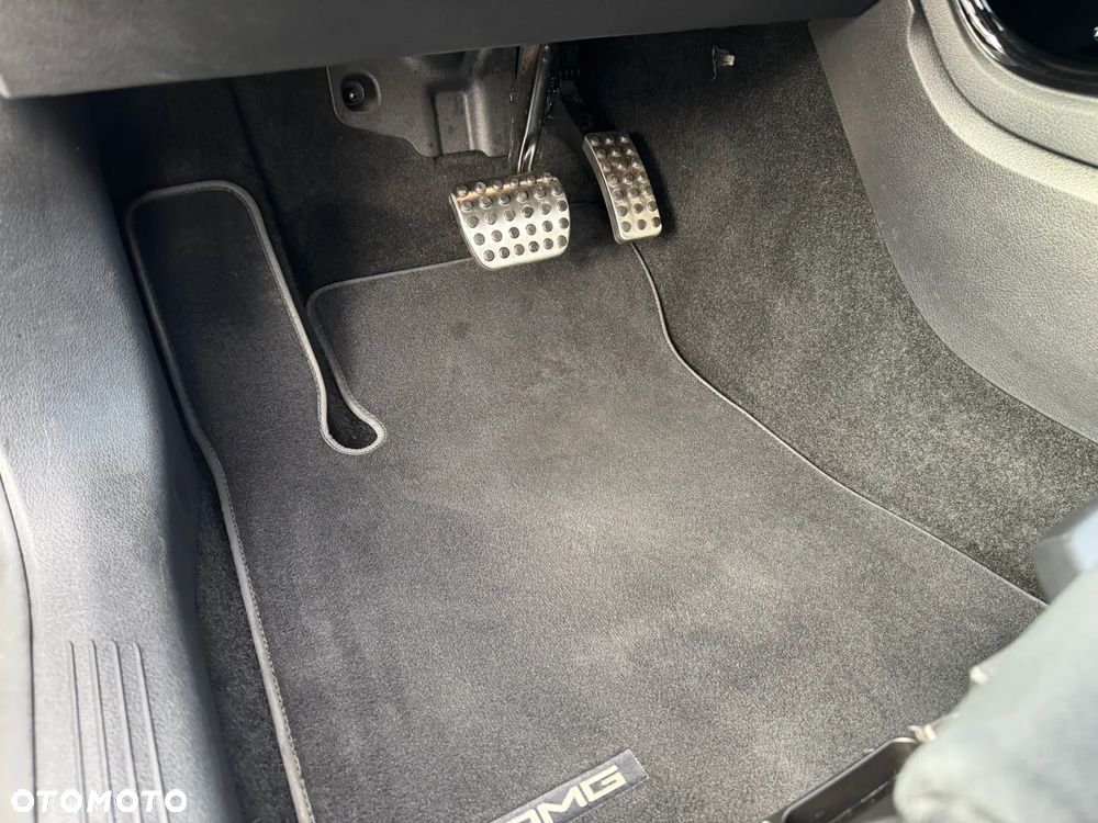 Mercedes-Benz Klasa A 250 e PHEV AMG Line 8G-DCT - 39