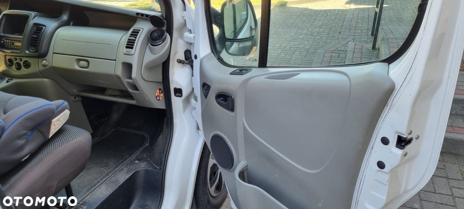 Opel Vivaro - 11