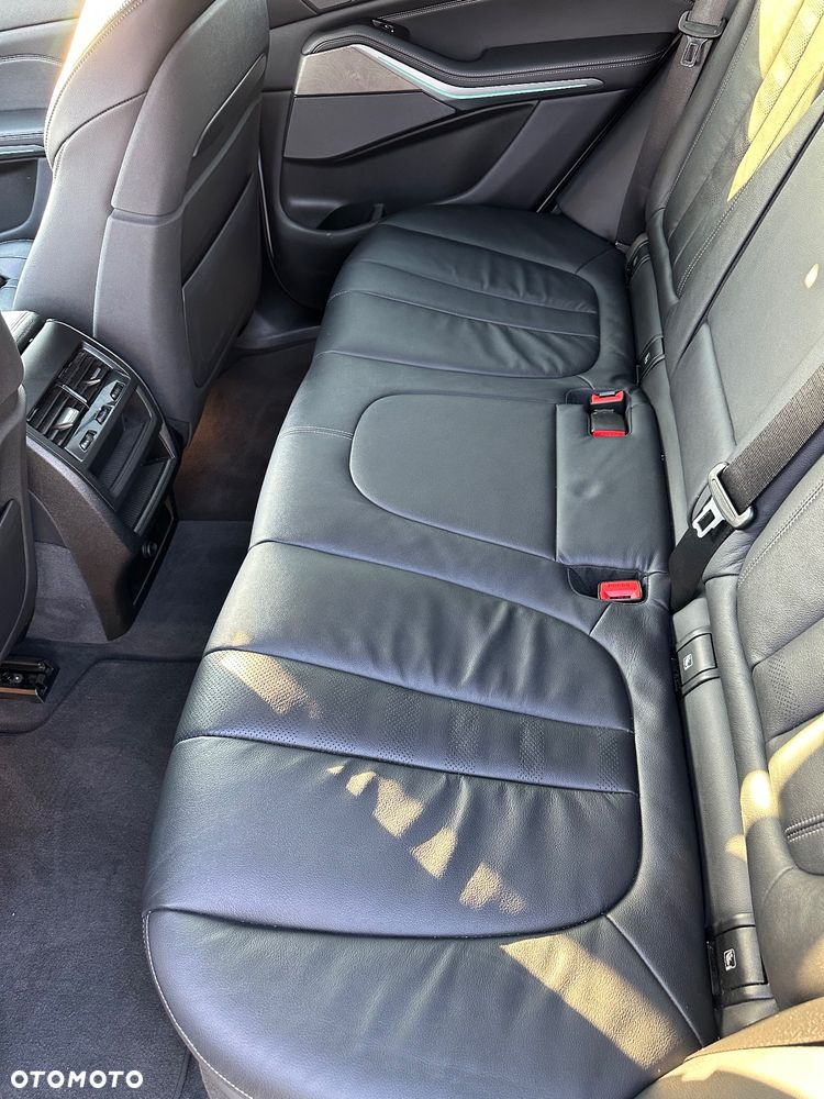 BMW X5 xDrive40i - 26