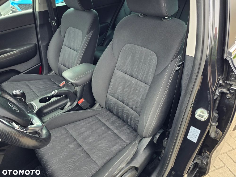 Kia Sportage - 12