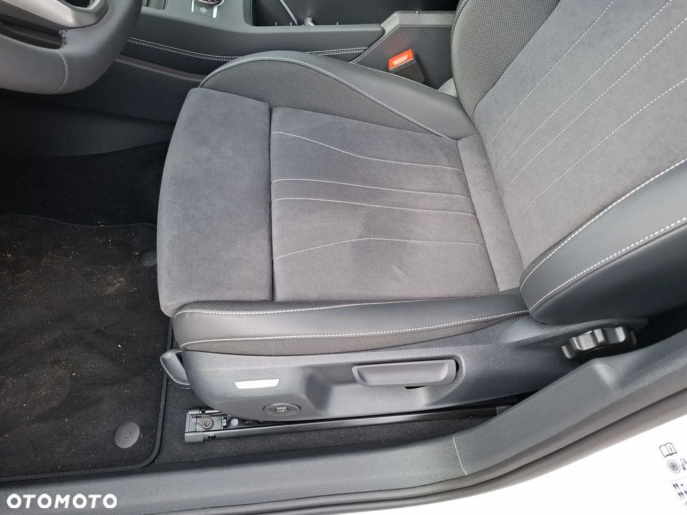 Volkswagen T-Roc 1.5 TSI Style DSG - 11