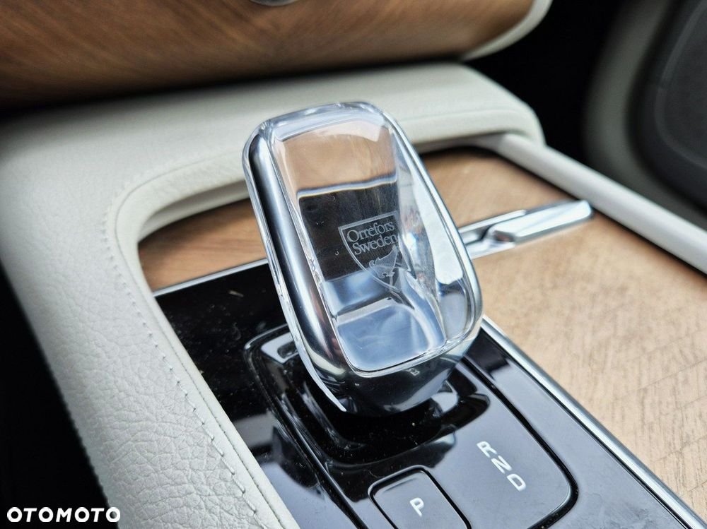 Volvo XC 90 - 37