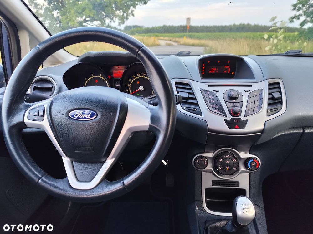 Ford Fiesta 1.25 Champions Edition - 13