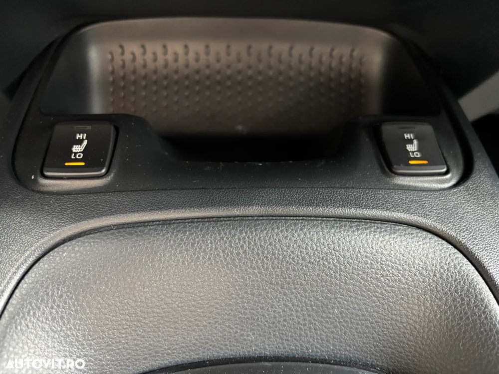 Toyota Corolla 2.0 HSD Dynamic interior Negru - 26