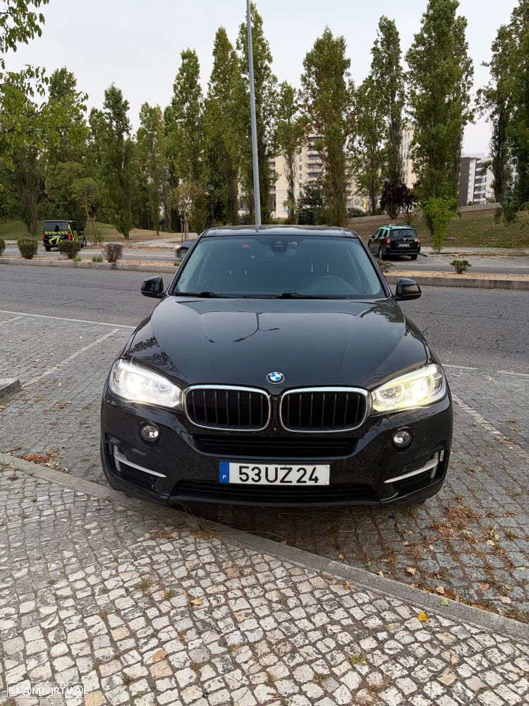 BMW X5 25 d sDrive Comfort 7L - 3