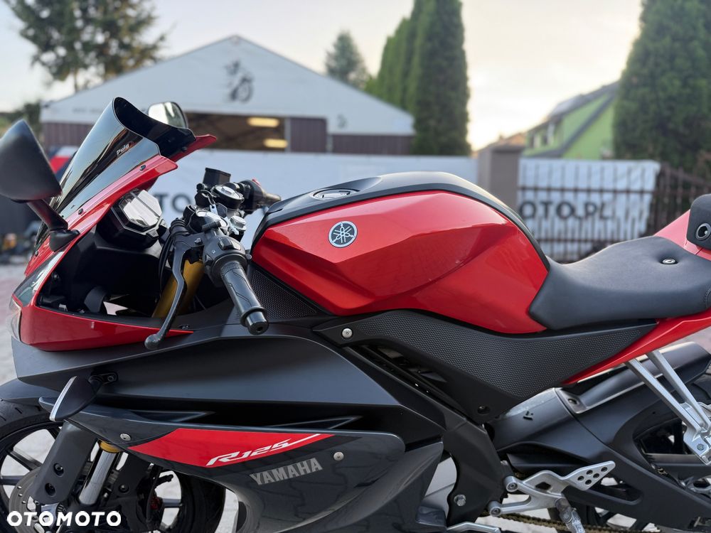 Yamaha YZF - 22