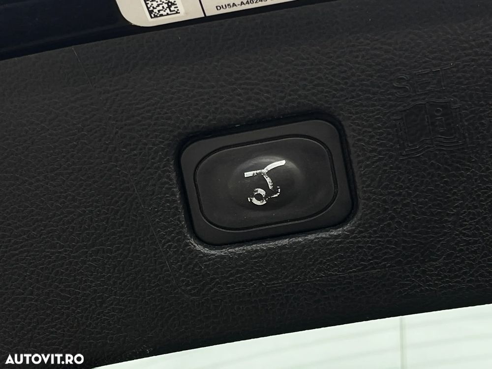 Ford Edge 2.0 Panther A8 AWD ST Line - 32