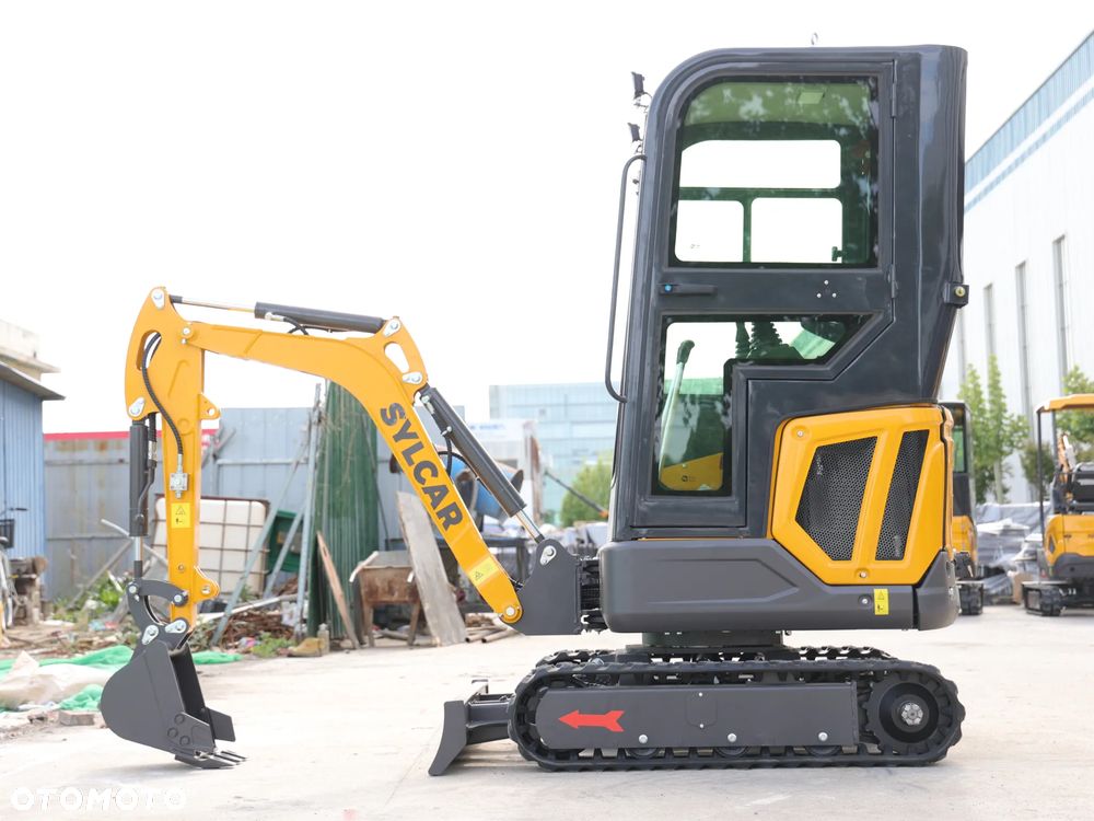 Inny Minikoparka Sylcar SC16SK - 10