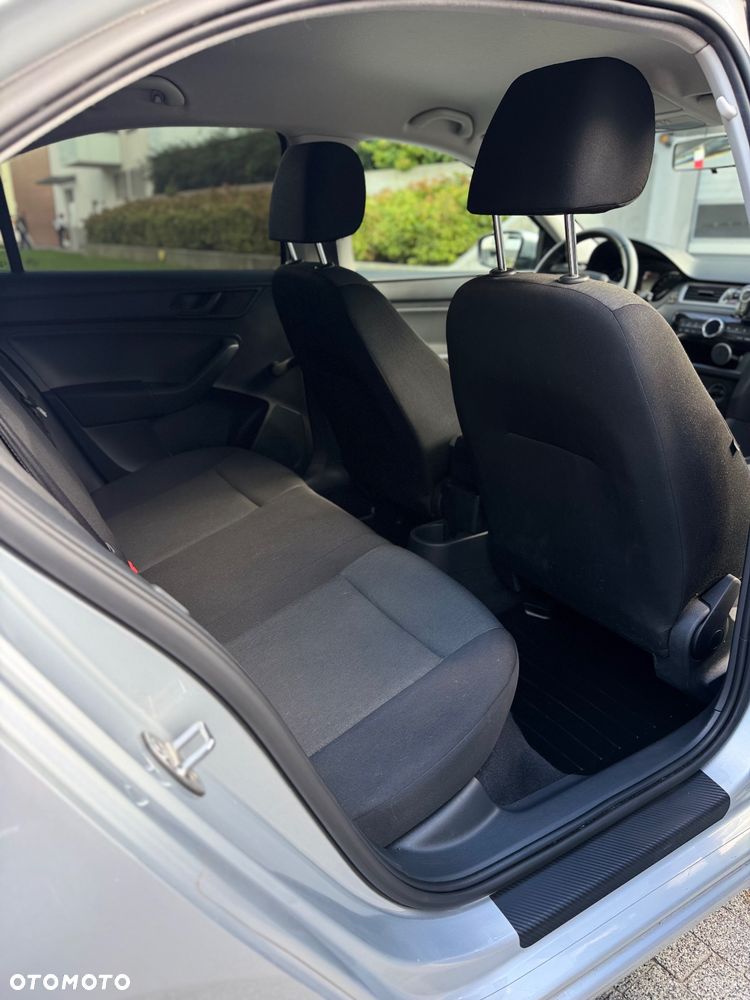 Skoda RAPID 1.6 TDI DPF Active - 24