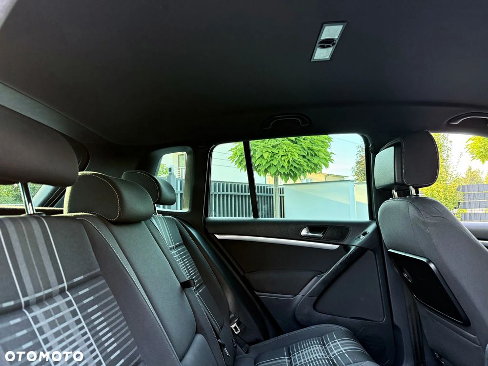 Volkswagen Tiguan 1.4 TSI BlueMotion Technology Lounge Sport & Style - 22
