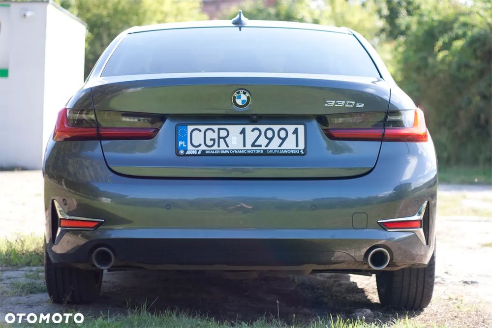 BMW Seria 3 330e Luxury Line - 5
