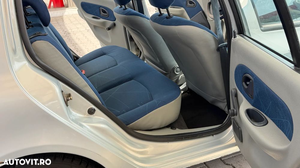 Renault Symbol 1.5dCi Privilege - 5