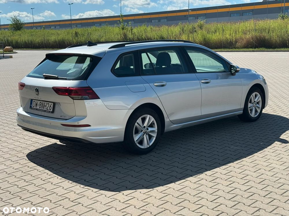Volkswagen Golf - 6