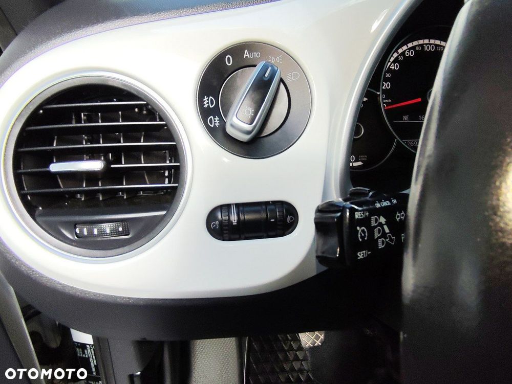 Volkswagen Beetle - 16