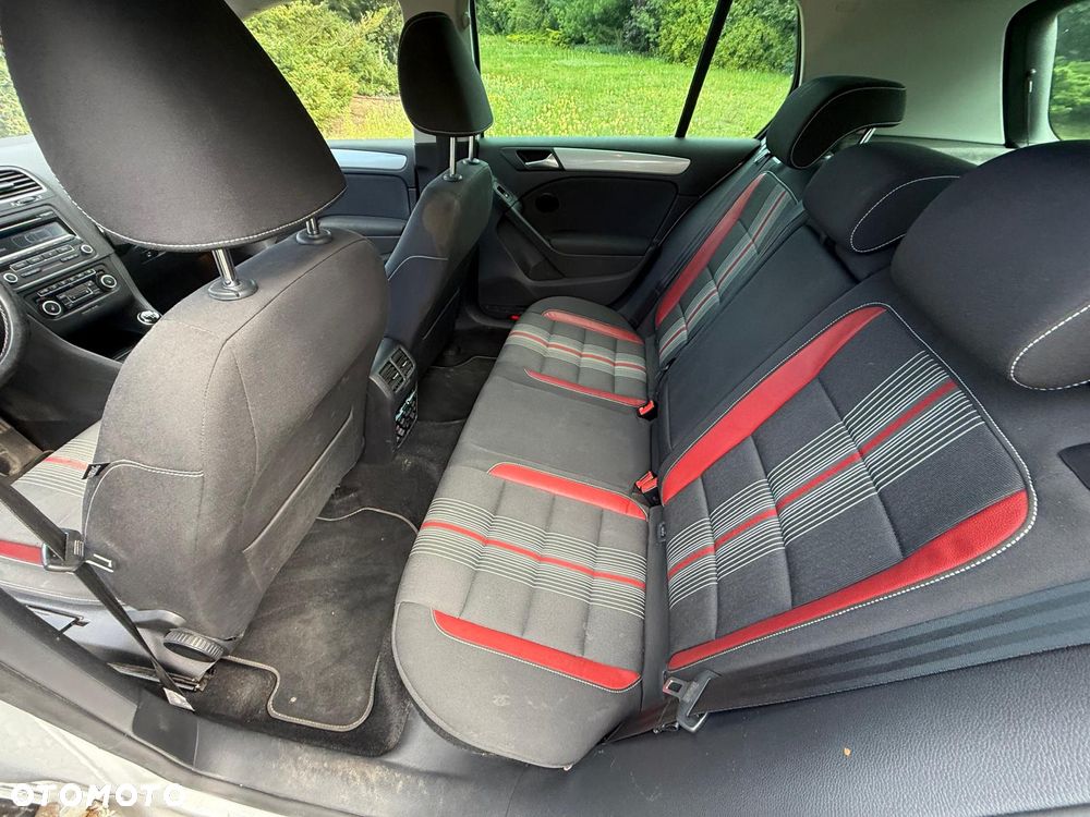 Volkswagen Golf 1.2 TSI BlueMotion Technology MATCH - 10