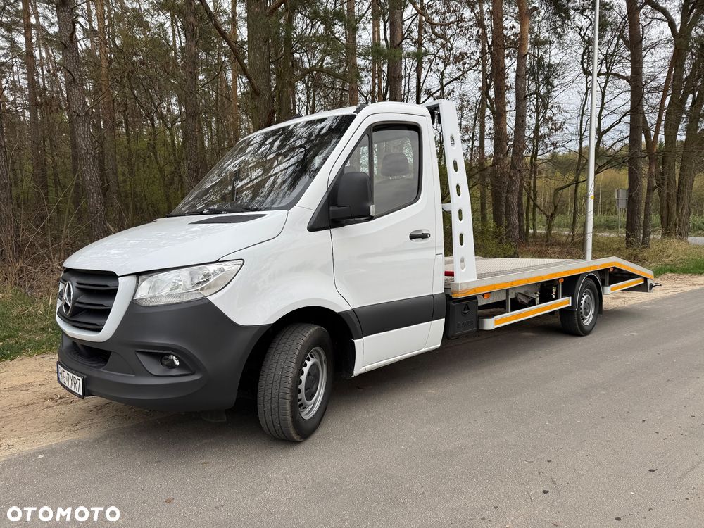 Mercedes-Benz Sprinter - 2