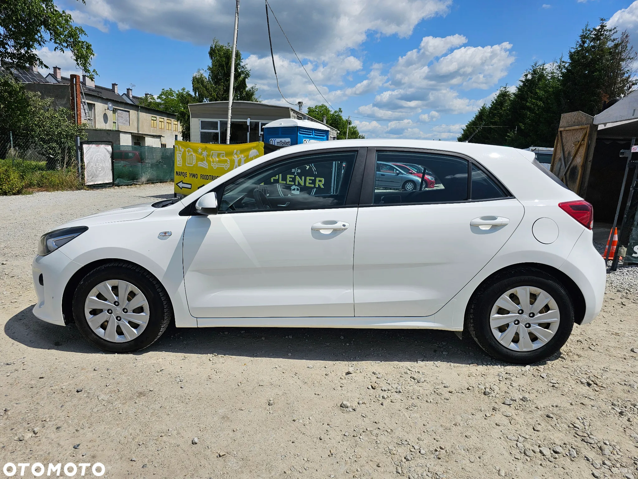 Kia Rio - 8