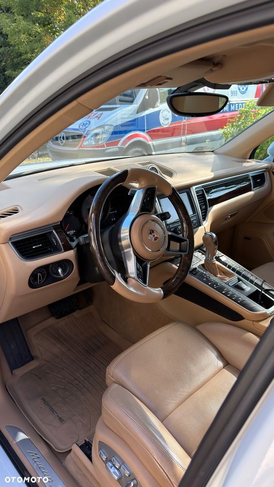 Porsche Macan S - 5
