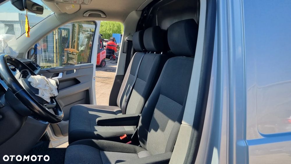 Volkswagen Transporter - 29