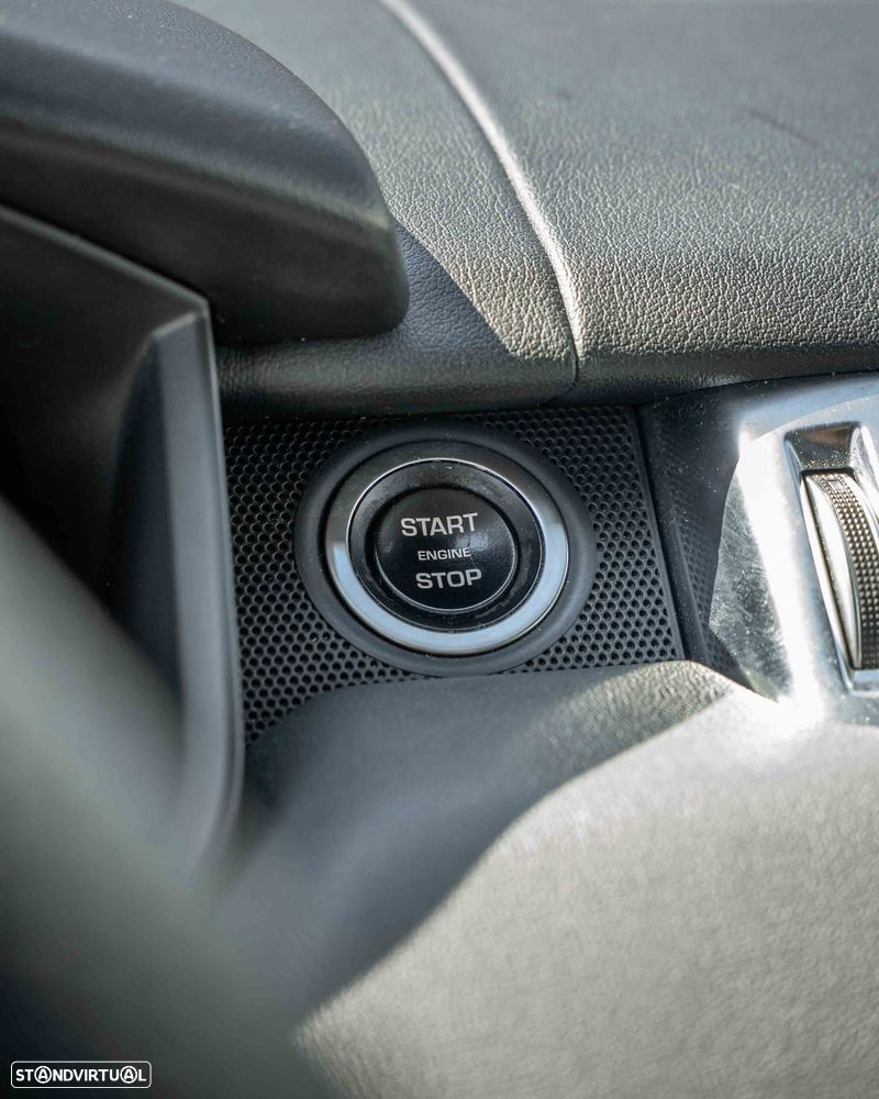 Land Rover Range Rover Sport 3.0 TDV6 HSE - 32
