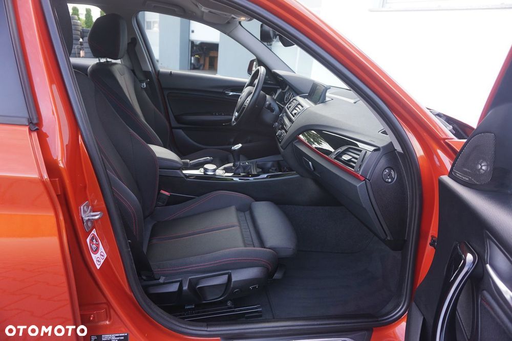 BMW Seria 1 120d Sport Line - 24