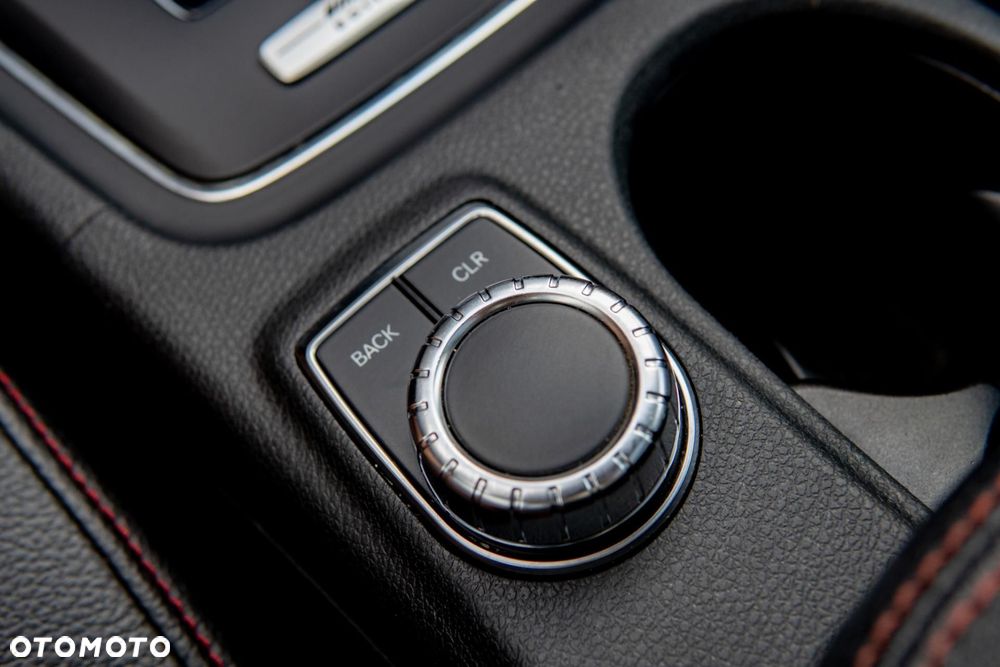Mercedes-Benz GLA 45 AMG 4-Matic Edition 1 - 25