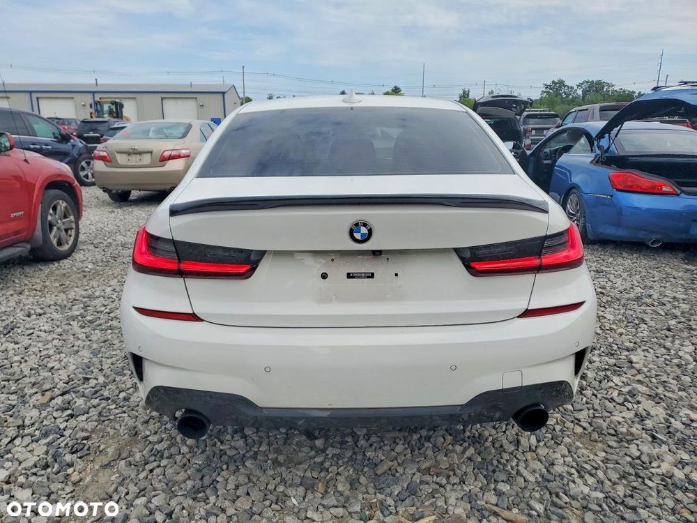 BMW Seria 3 330i xDrive M Sport sport - 6