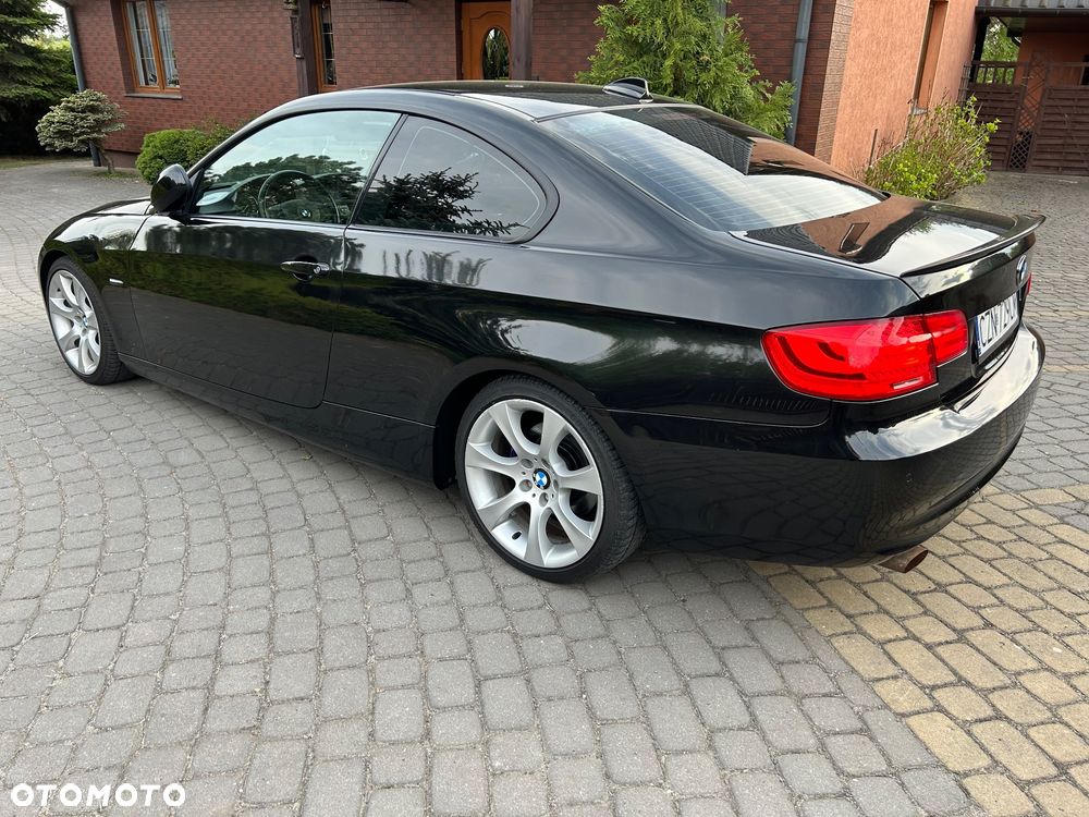 BMW Seria 3 320i M Sport Edition - 16