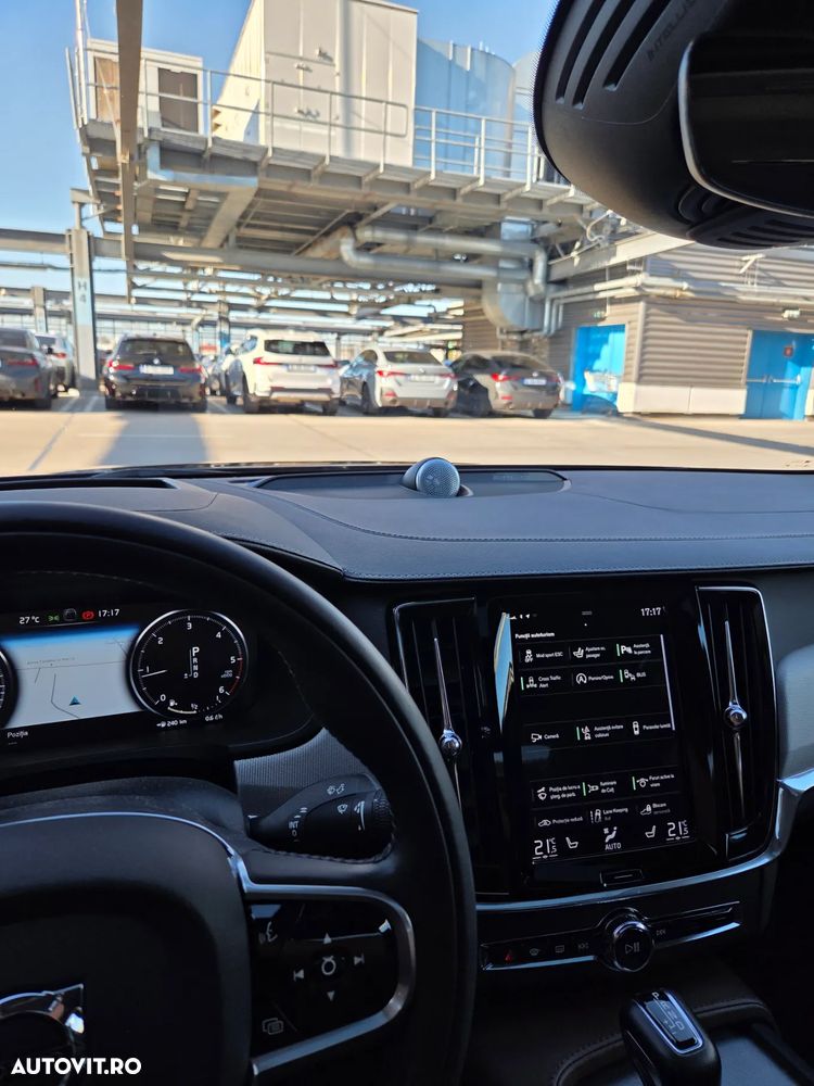 Volvo S90 D5 AWD Geartronic Inscription - 4