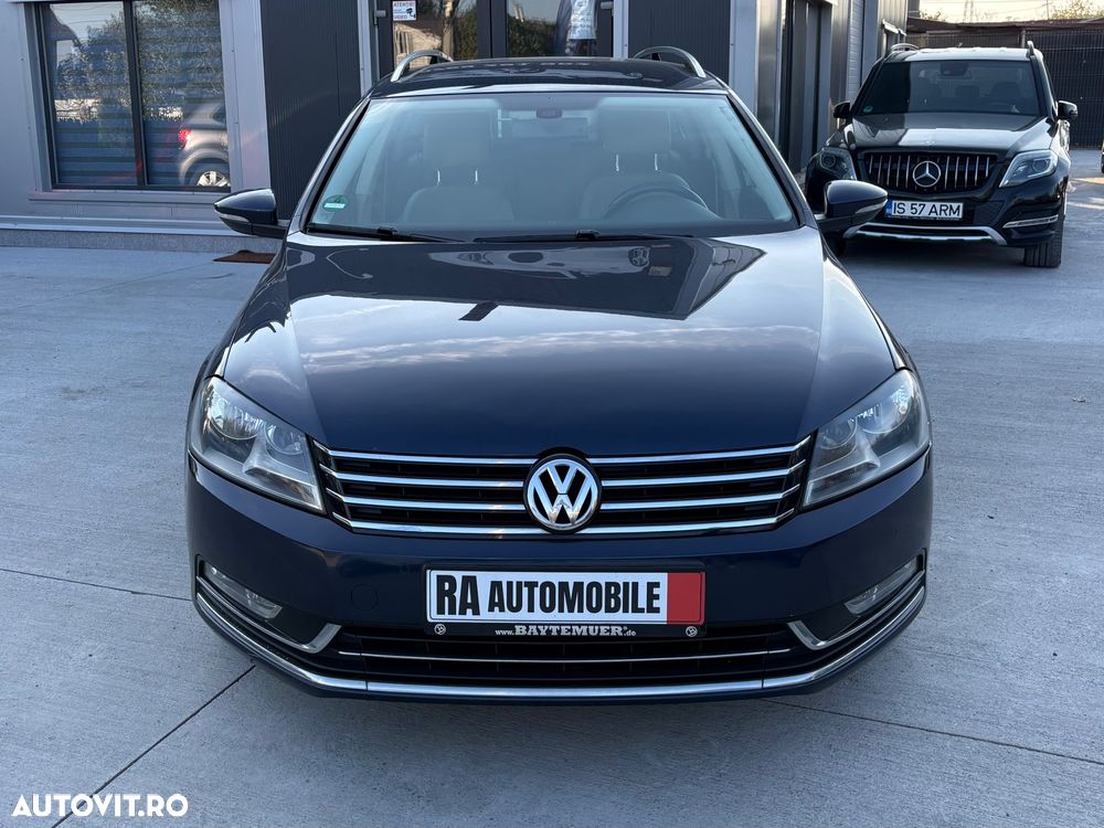 Volkswagen Passat Variant 2.0 TDI Blue TDI Highline - 3