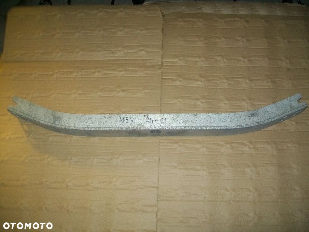 toyota corolla verso 04-08 belka zderzaka przód - 1