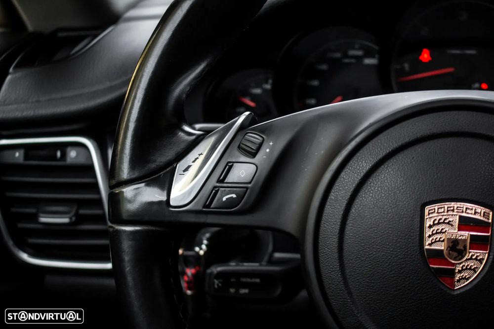 Porsche Panamera Platinum Edition - 17