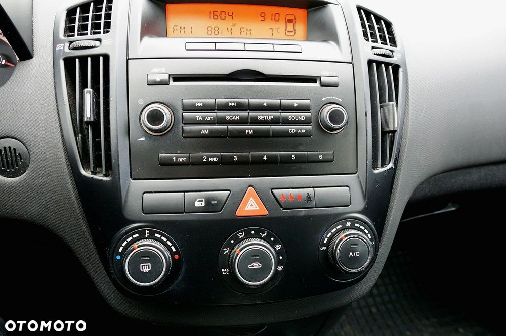 Kia Ceed - 17