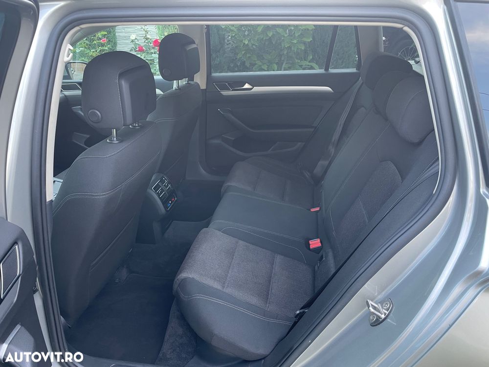 Volkswagen Passat - 18