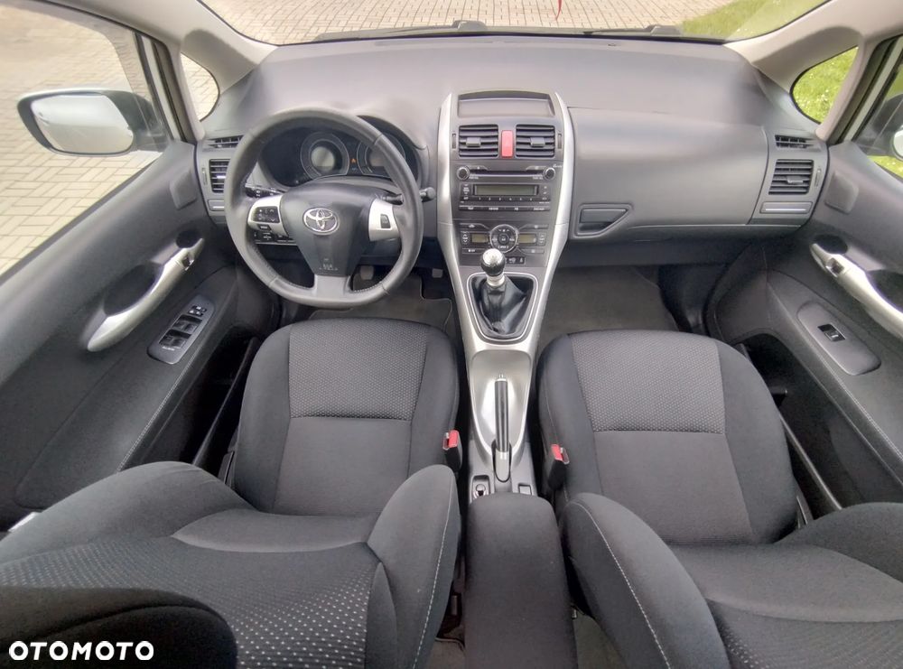 Toyota Auris - 27